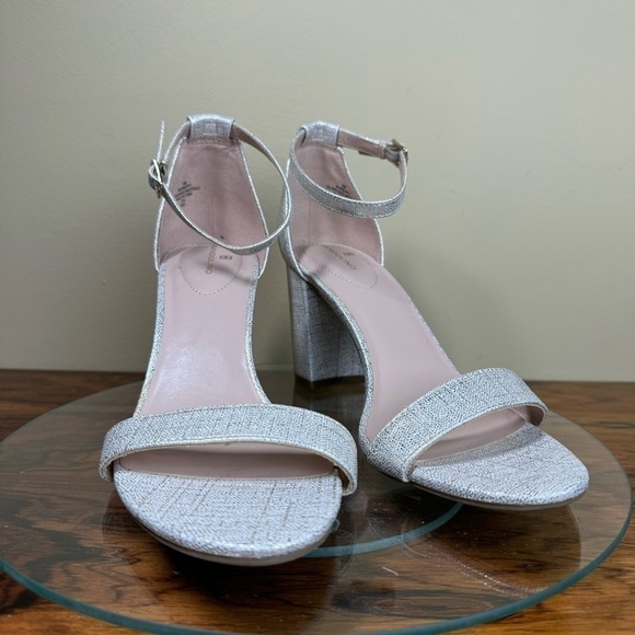 BANDOLINO Women's Armory Dress Sandals - silver metallic - size 10 - Picture 3 of 13